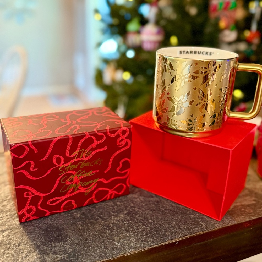 NEW! Limited Edition Starbucks 2025 Holiday Golden Poinsettia Mug
